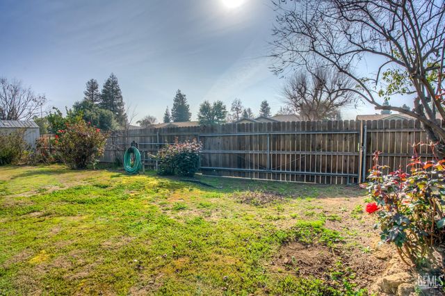 5201 Pavia Court, Bakersfield, CA 93308