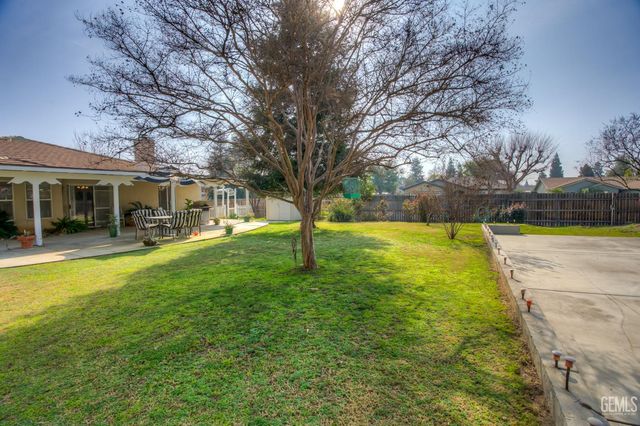 5201 Pavia Court, Bakersfield, CA 93308