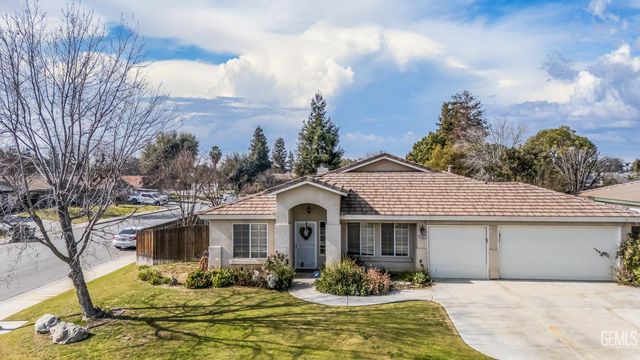 5201 Pavia Court, Bakersfield, CA 93308