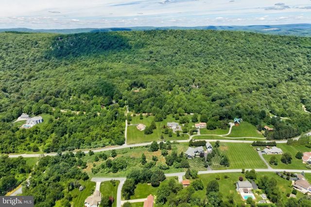 885 JACKS MOUNTAIN RD, Fairfield, PA 17320