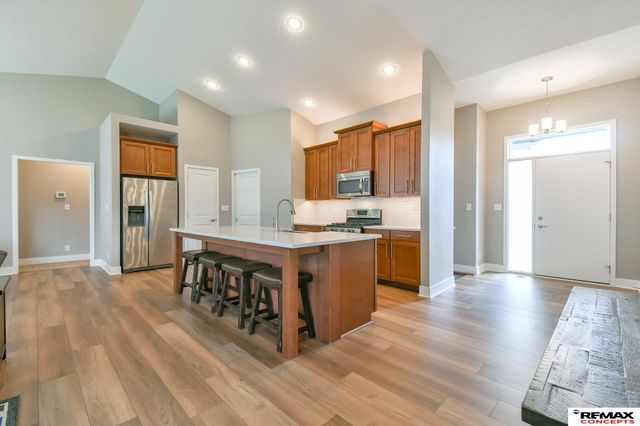 6301 Kelsey Lane, Lincoln, NE 68516