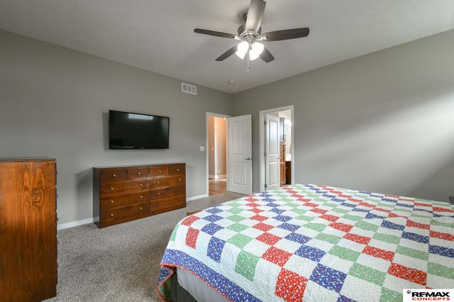 6301 Kelsey Lane, Lincoln, NE 68516