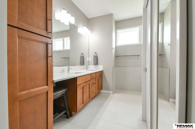 6301 Kelsey Lane, Lincoln, NE 68516