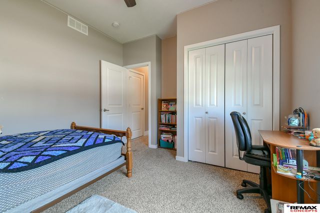 6301 Kelsey Lane, Lincoln, NE 68516