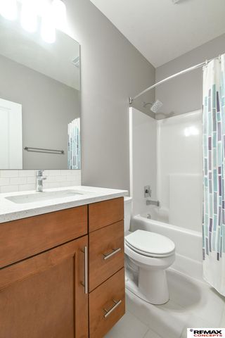 6301 Kelsey Lane, Lincoln, NE 68516