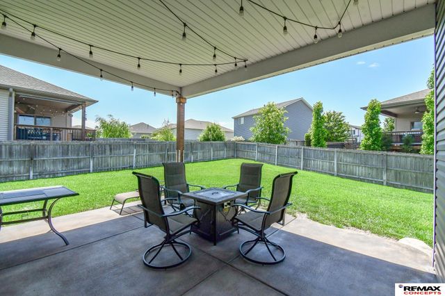 6301 Kelsey Lane, Lincoln, NE 68516