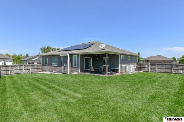 6301 Kelsey Lane, Lincoln, NE 68516