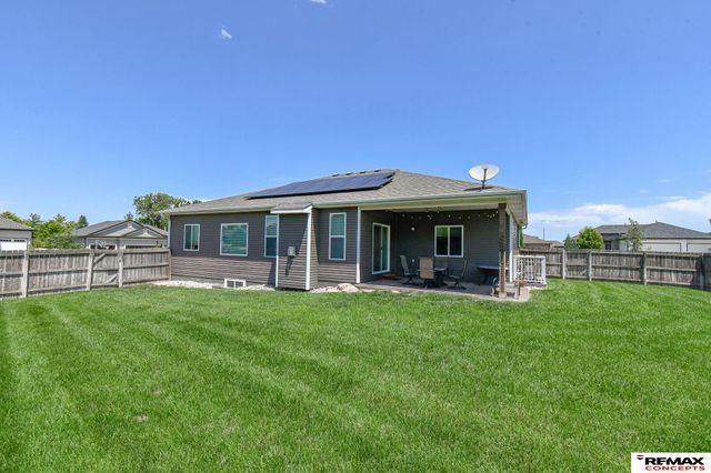 6301 Kelsey Lane, Lincoln, NE 68516
