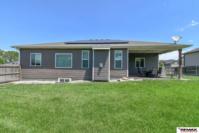 6301 Kelsey Lane, Lincoln, NE 68516