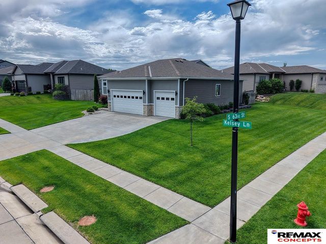 6301 Kelsey Lane, Lincoln, NE 68516