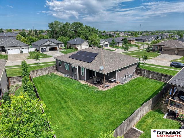 6301 Kelsey Lane, Lincoln, NE 68516
