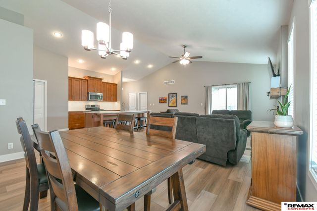 6301 Kelsey Lane, Lincoln, NE 68516