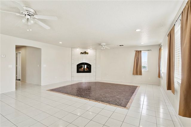 8379 Beaver, Phelan, CA 92371