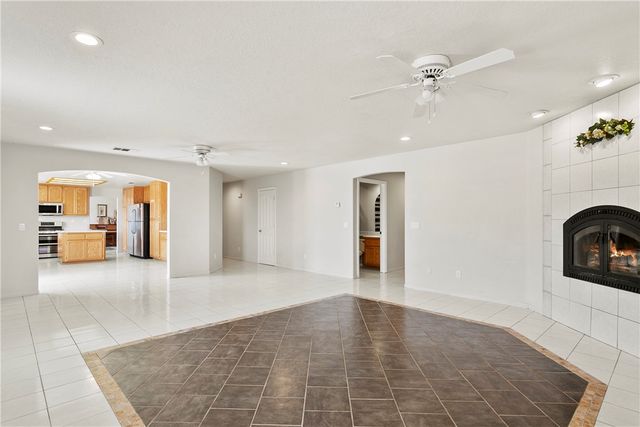 8379 Beaver, Phelan, CA 92371