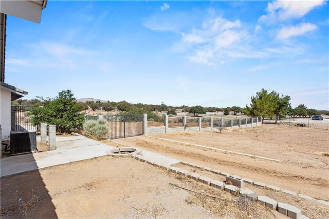 8379 Beaver, Phelan, CA 92371