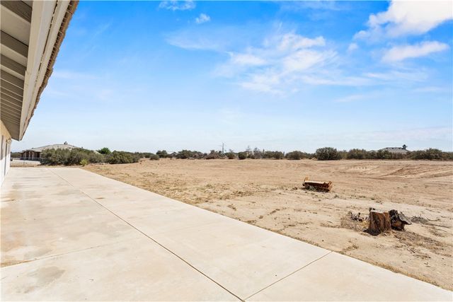 8379 Beaver, Phelan, CA 92371