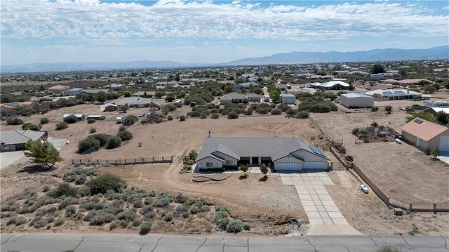 8379 Beaver, Phelan, CA 92371