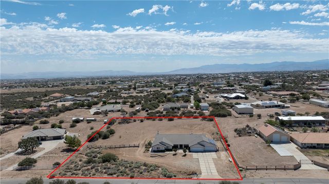 8379 Beaver, Phelan, CA 92371