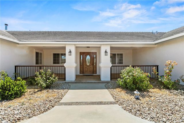 8379 Beaver, Phelan, CA 92371