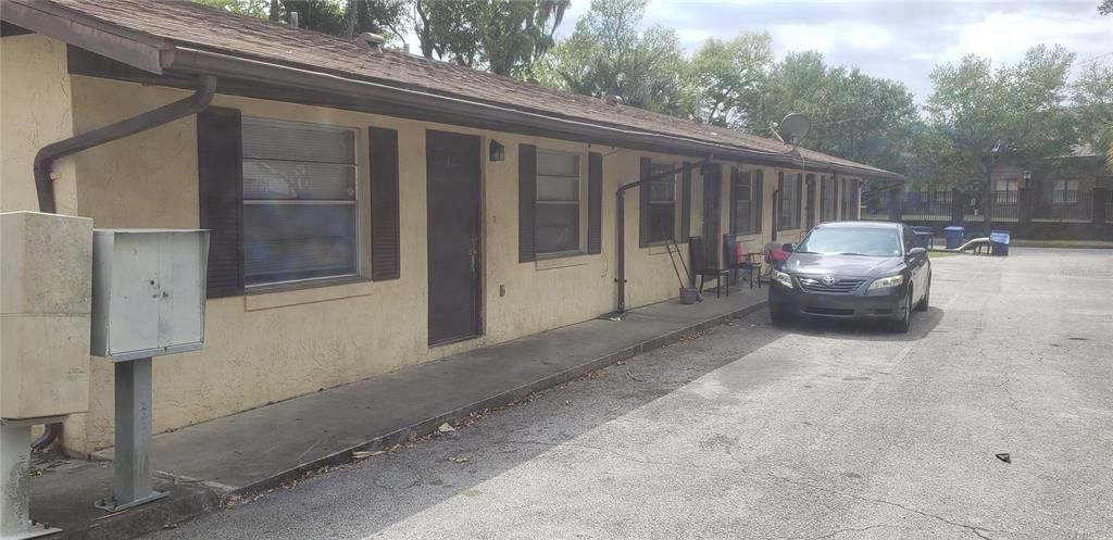 830 N CLAKE STREET, Deland, FL 32724