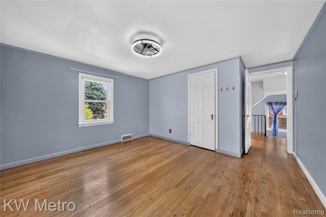 5737 Harvard Road, Detroit, MI 48224