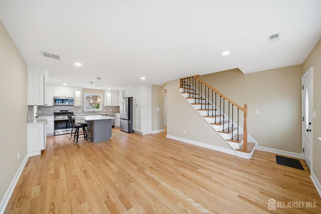 2535 Standish Avenue, Union Twp, NJ 07083