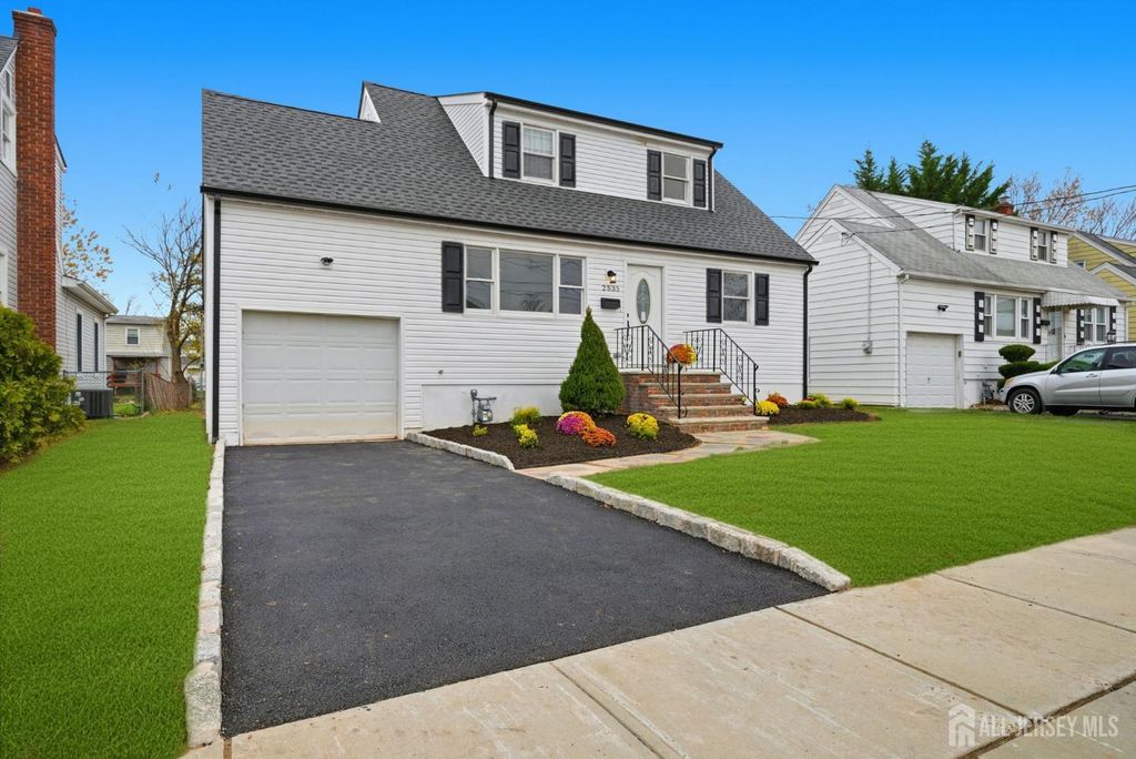 2535 Standish Avenue, Union Twp, NJ 07083