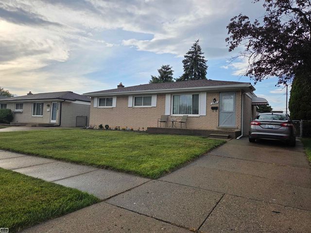 27697 Larry Street, Roseville, MI 48066