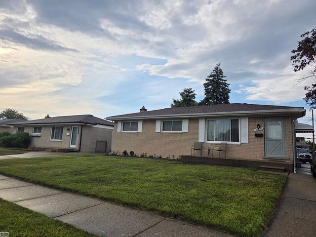 27697 Larry Street, Roseville, MI 48066