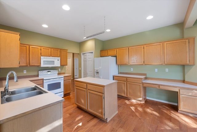 4203 S Tenfel Ln, Spokane, WA 99223