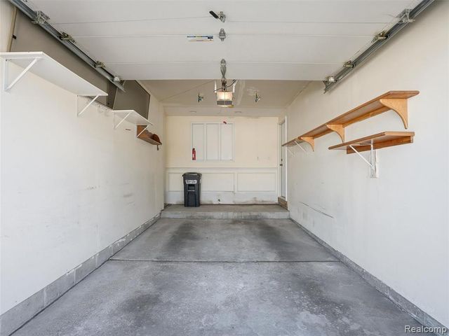 216 Country Club Drive, Saint Clair Shores, MI 48082