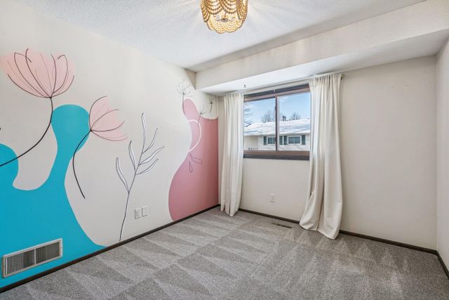 1118 E 145th Street, Burnsville, MN 55337