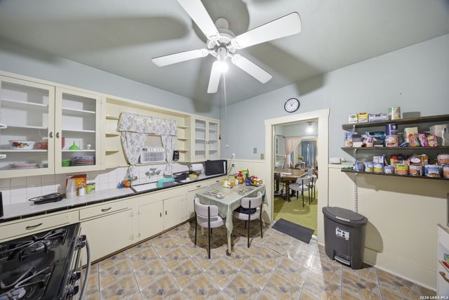 1702 LENNON AVE, San Antonio, TX 78223