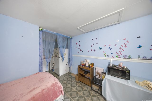 1702 LENNON AVE, San Antonio, TX 78223