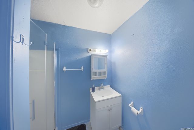 1702 LENNON AVE, San Antonio, TX 78223