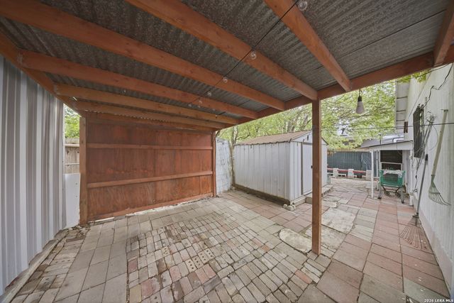 1702 LENNON AVE, San Antonio, TX 78223