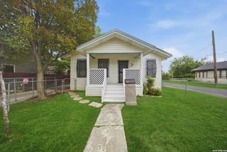 1702 LENNON AVE, San Antonio, TX 78223