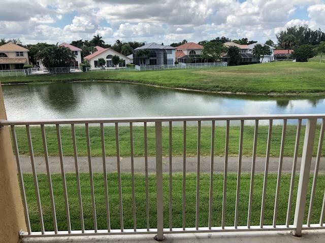 2925 Crestwood Terrace 5204, Margate, FL 33063