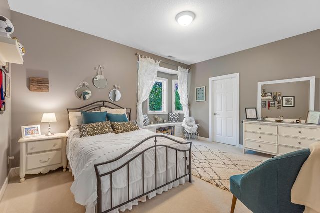 11673 Irish Avenue N, Grant, MN 55082