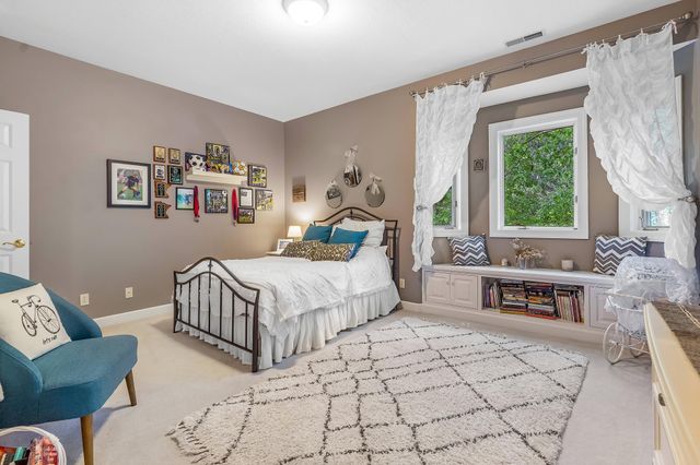 11673 Irish Avenue N, Grant, MN 55082