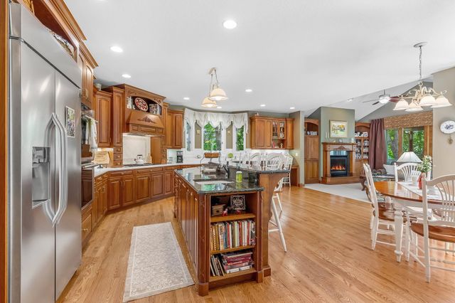 11673 Irish Avenue N, Grant, MN 55082