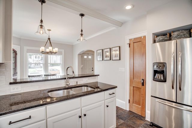 4945 Bryant Avenue S, Minneapolis, MN 55419