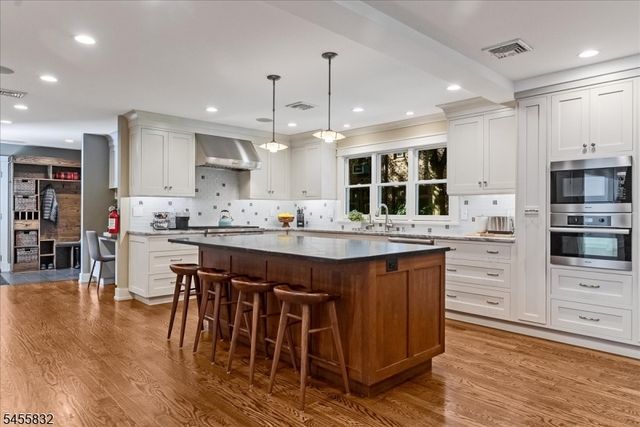 421 Ridgewood Ave, Glen Ridge Boro Twp., NJ 07028