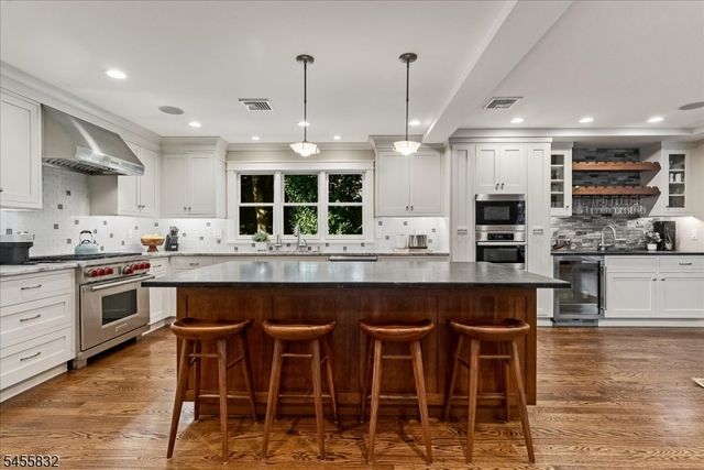 421 Ridgewood Ave, Glen Ridge Boro Twp., NJ 07028