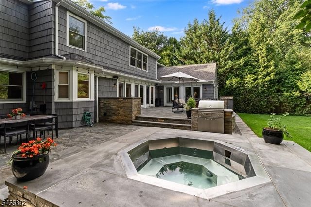 421 Ridgewood Ave, Glen Ridge Boro Twp., NJ 07028