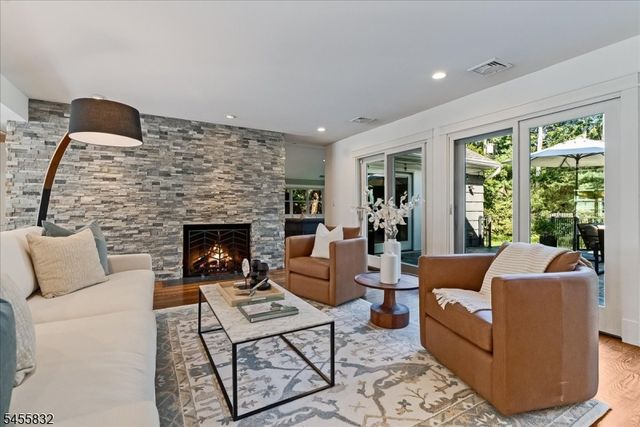 421 Ridgewood Ave, Glen Ridge Boro Twp., NJ 07028
