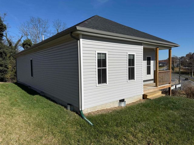 138 GARBER ST, Staunton, VA 24401