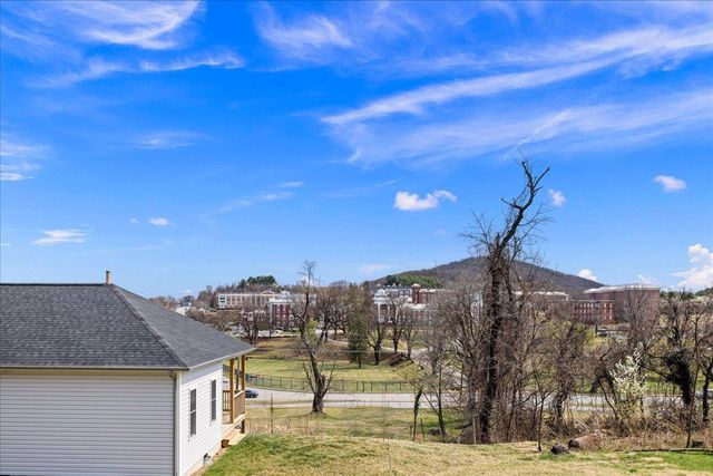 138 GARBER ST, Staunton, VA 24401