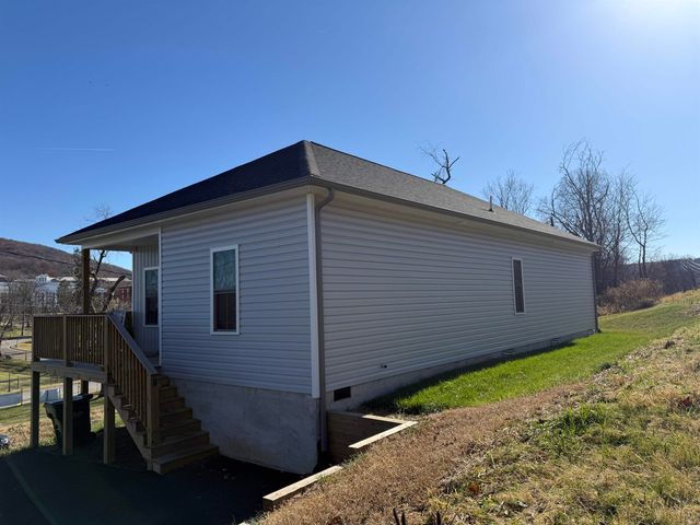 138 GARBER ST, Staunton, VA 24401