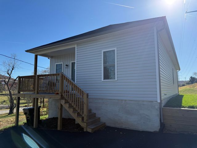 138 GARBER ST, Staunton, VA 24401